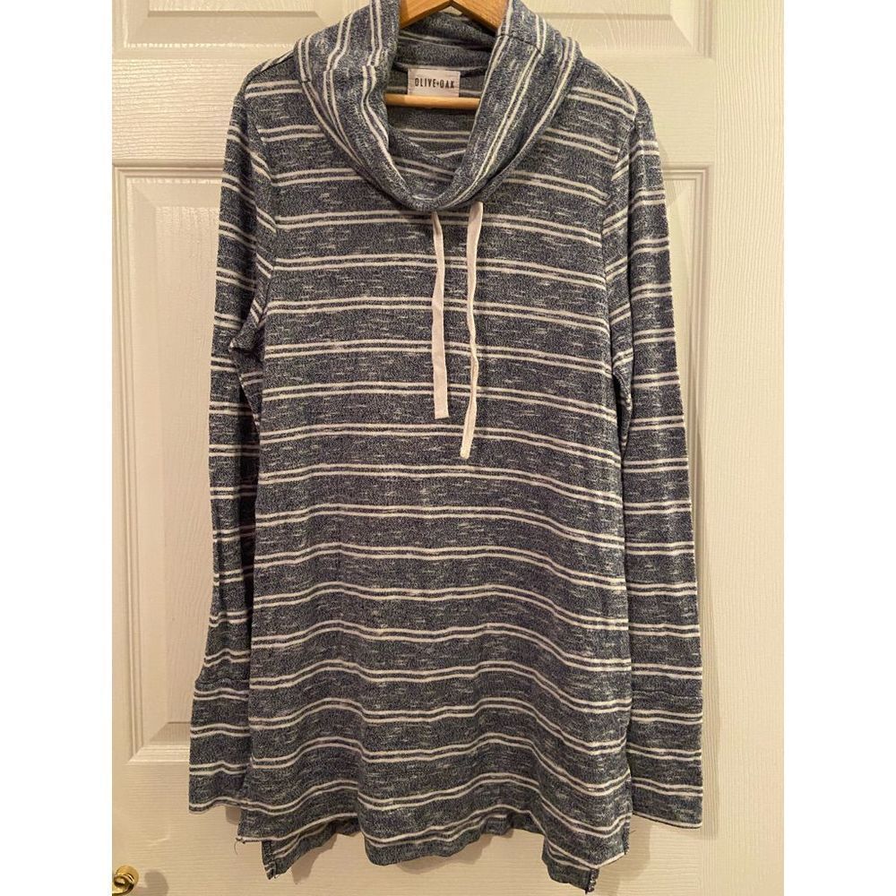 Olive & Oak Long Sleeve